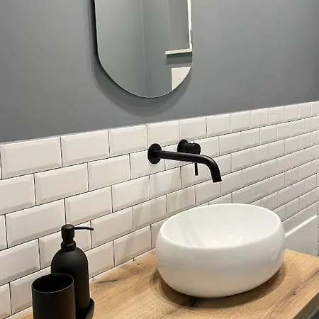 Dimora Borghese “whitaker” *