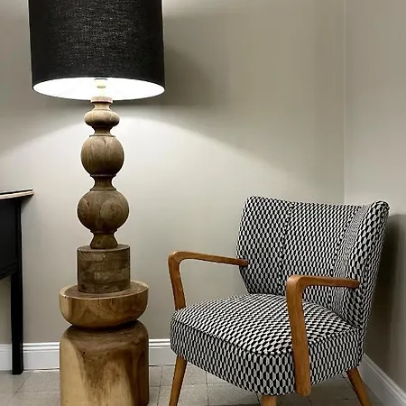 Dimora Borghese “whitaker” * 팔레르모